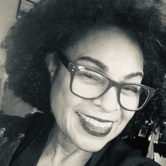 Meet your Posher, Gale - Picture 1 of 1